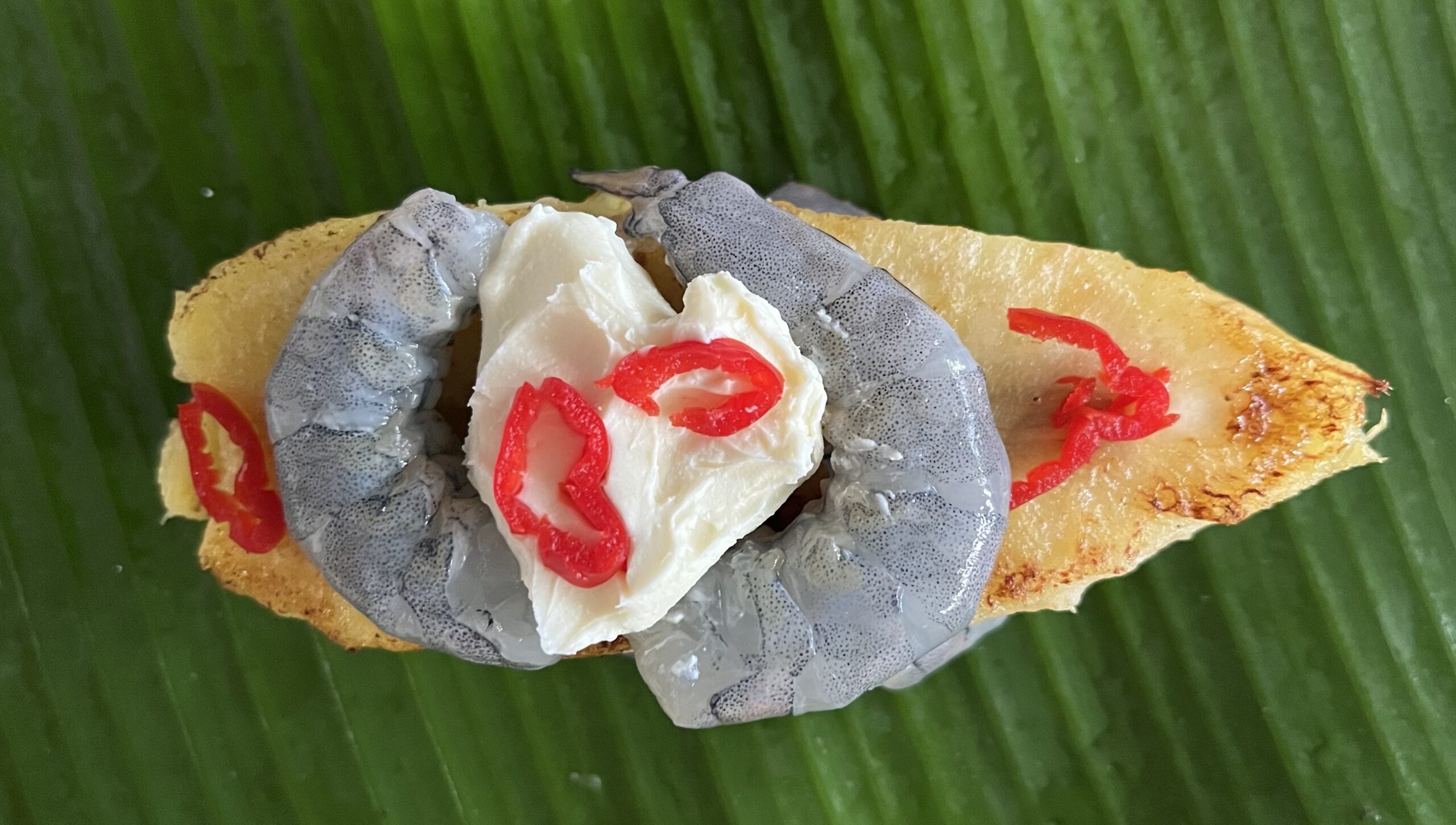 Suggestion de présentation des crevettes en papillote - Recette de Néoli